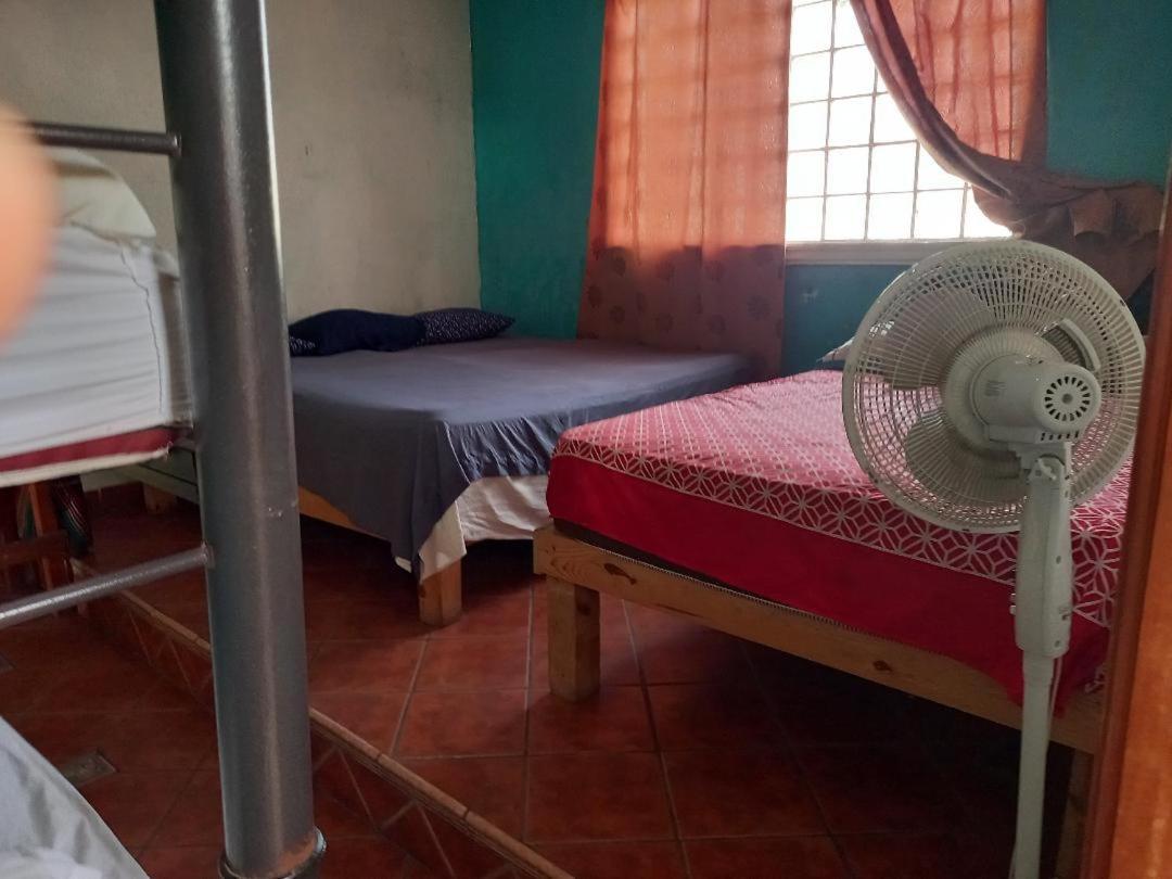 Hostal Bravo Vallarta Πουέρτο Βαγιάρτα Εξωτερικό φωτογραφία